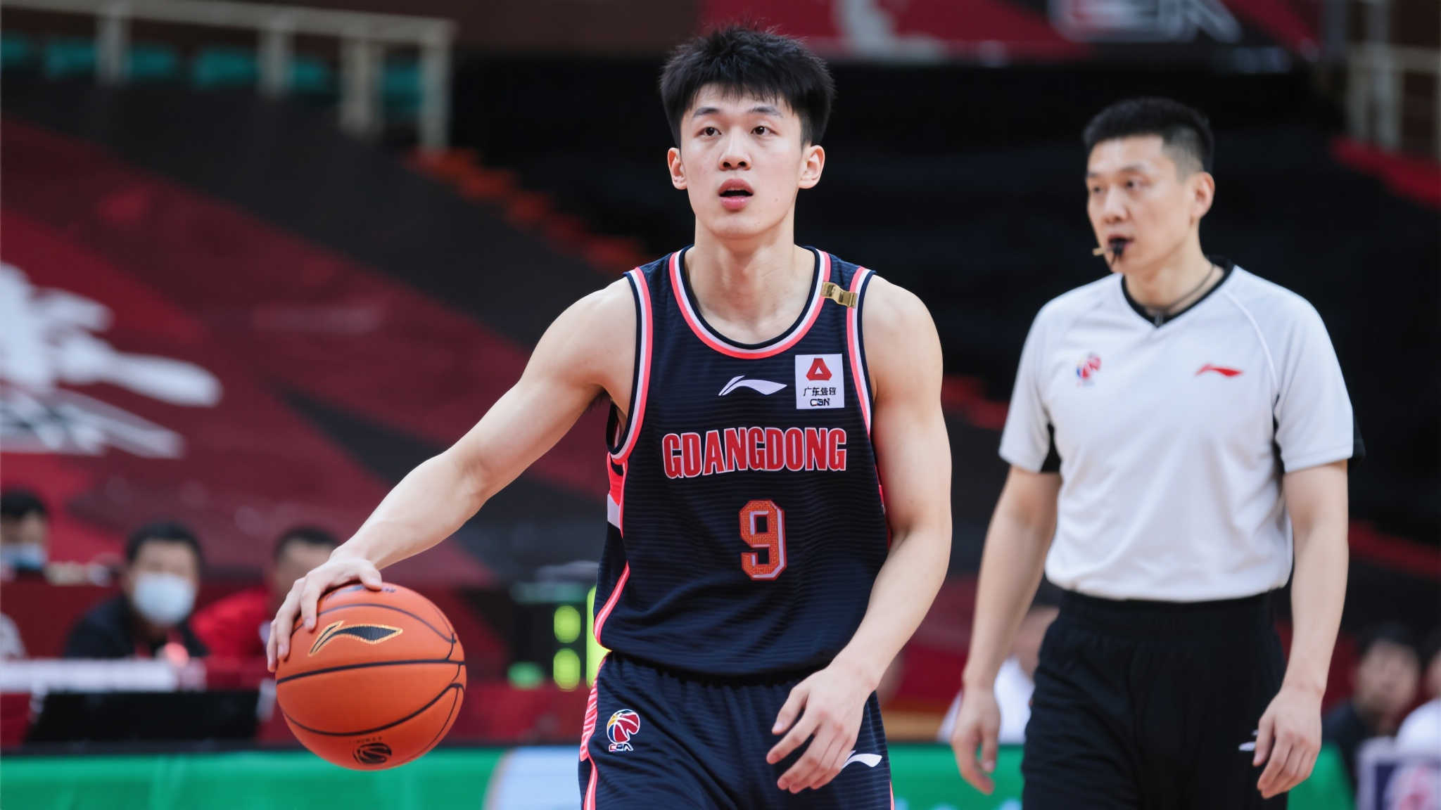 度展现出 度展现出